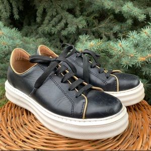 ALL BLACK platform leather sneakers size 8